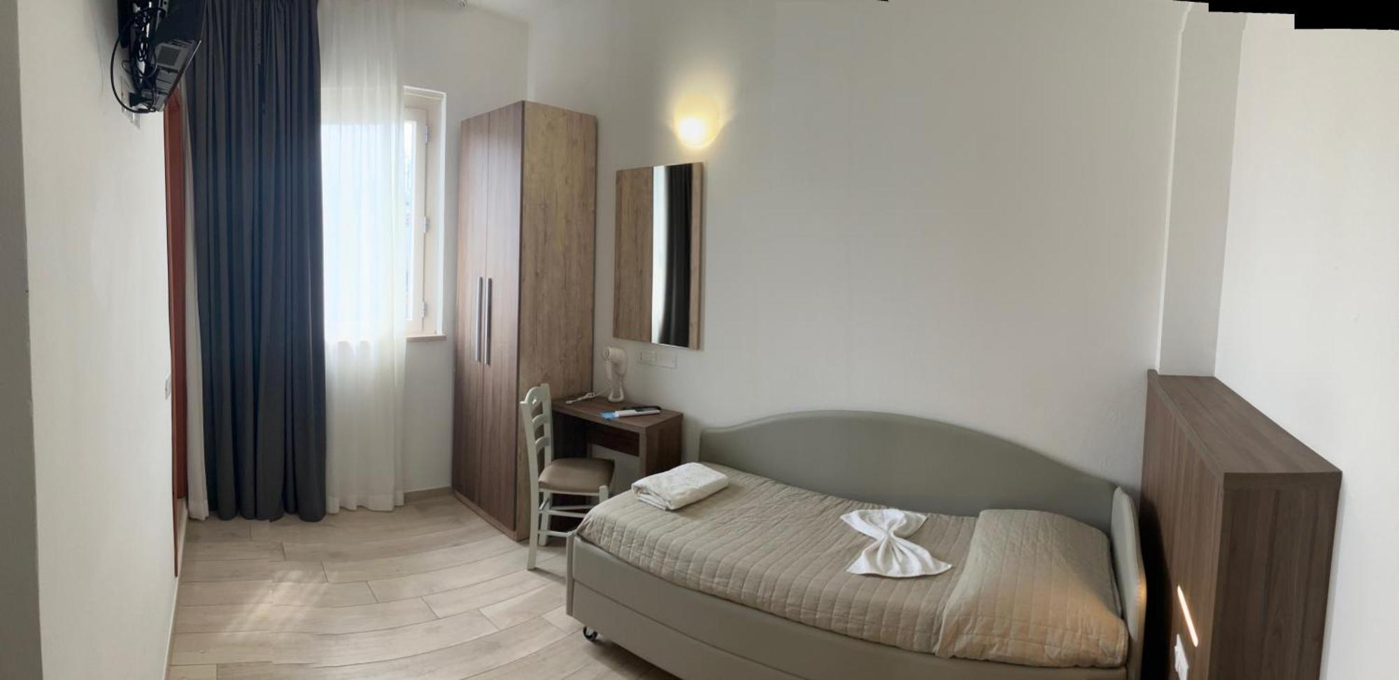 Hotel Bed And Book Rimini Luaran gambar