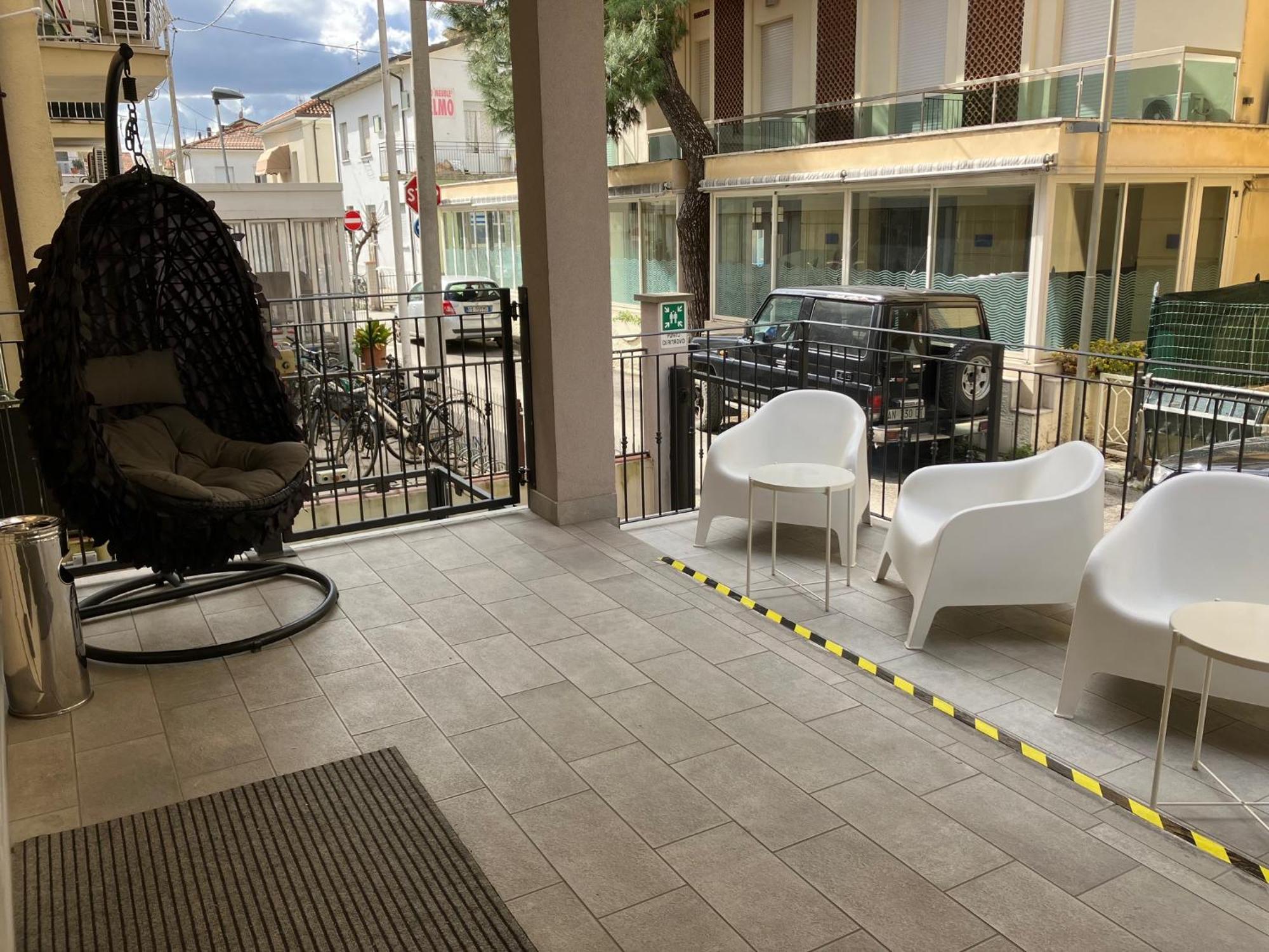 Hotel Bed And Book Rimini Luaran gambar